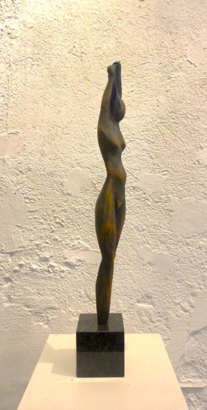 akt 2020  walnussholz  cm